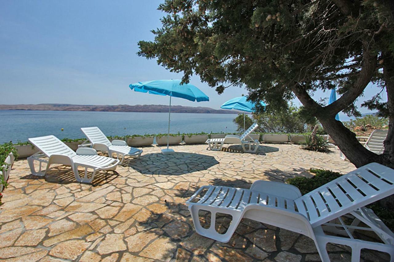 Beachfront Apartments Anita With Pool Karlobag Extérieur photo